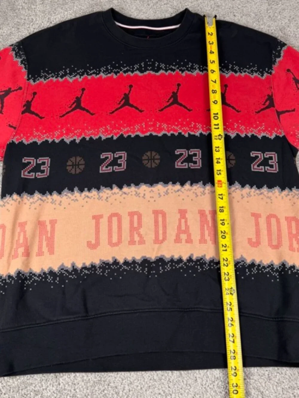 Jordan Essentials Holiday Fleece Crew Neck Sweatshirt Mens Large Black Pullover